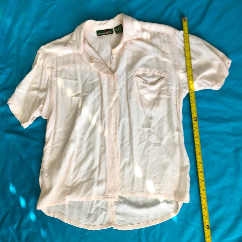 90’s Outback light peach button down short sleeve flowy top